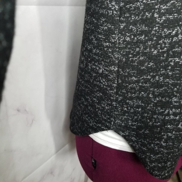 W5 charcoal bell sleeve ruffled long sleeve top S - Picture 11 of 12